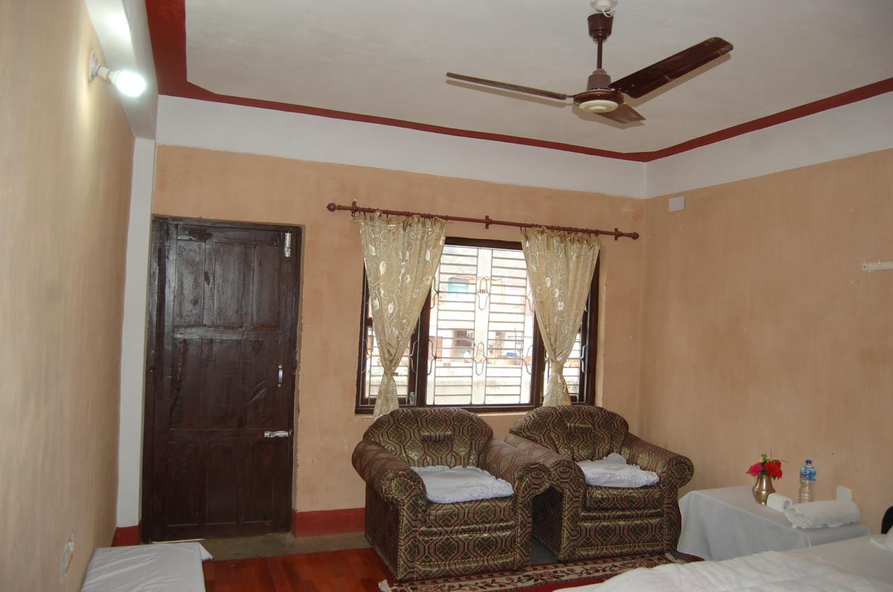 Shrestha Hotel & Restaurant حديقة بانديبور الوطنية الغرفة الصورة