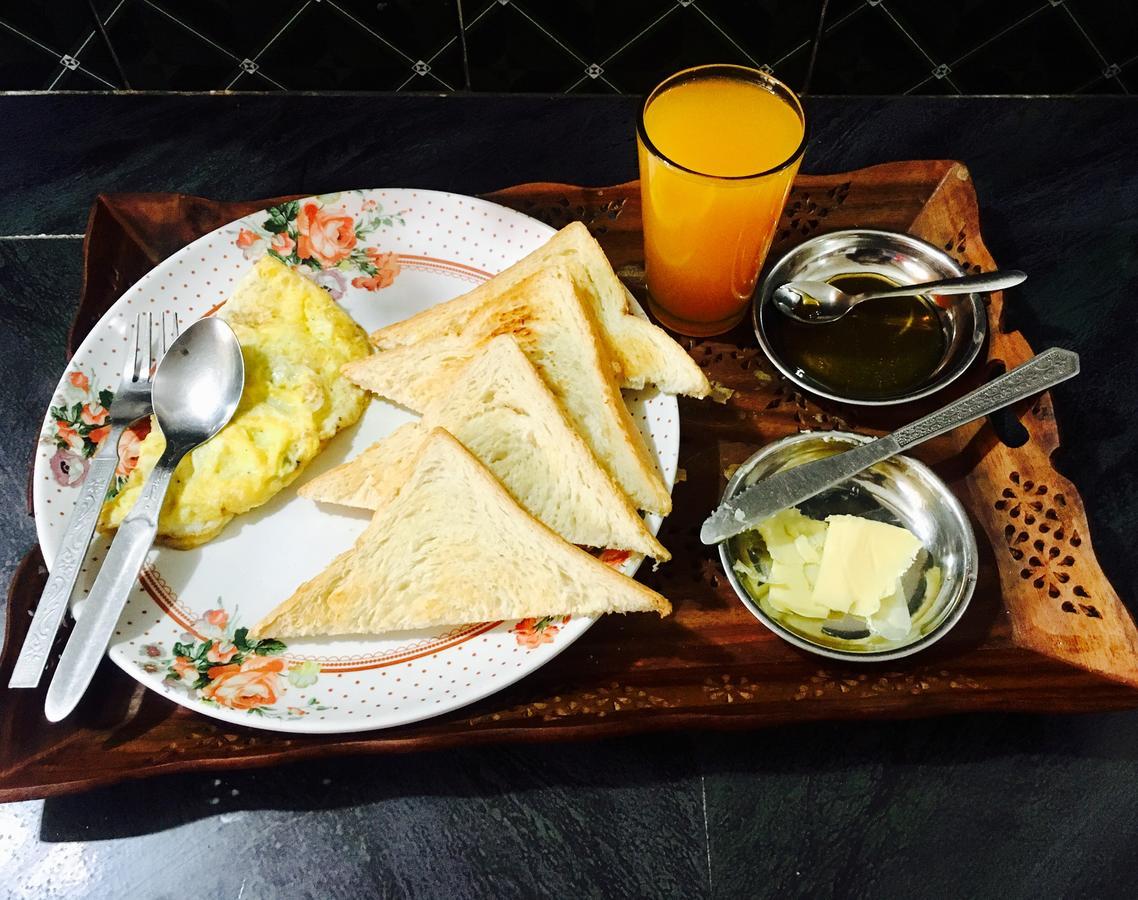 Shrestha Hotel & Restaurant حديقة بانديبور الوطنية المظهر الخارجي الصورة